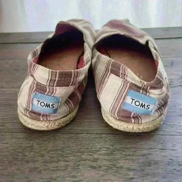 TOMS Classic Shiraz Umbrella Stripe Maroon and White Women's Slip On Shoe Size 9 - Picture 3 of 7